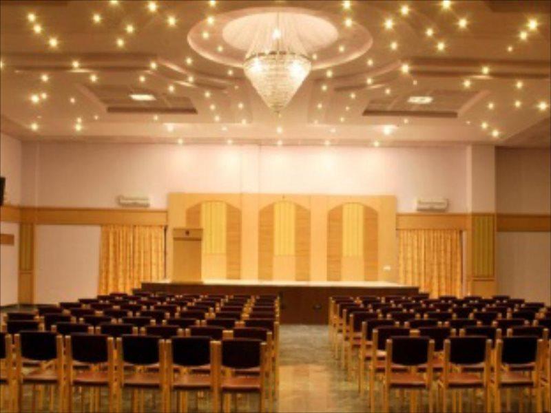 Paradise Isle Beach Resort Udupi Exteriör bild