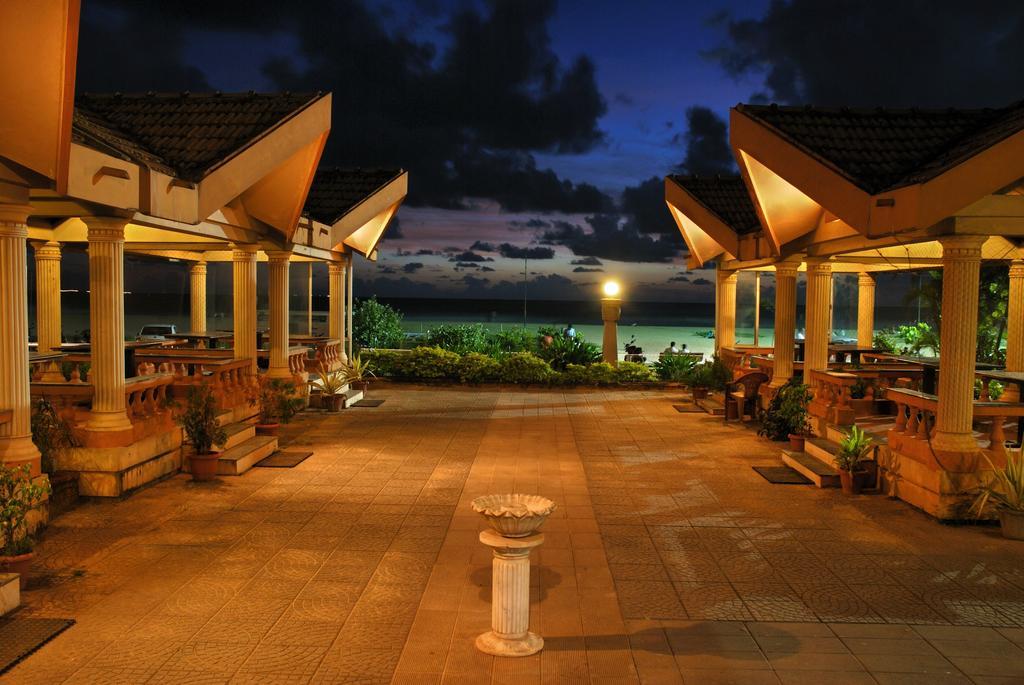 Paradise Isle Beach Resort Udupi Exteriör bild