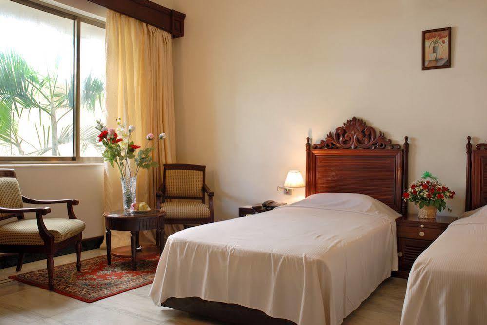 Paradise Isle Beach Resort Udupi Exteriör bild